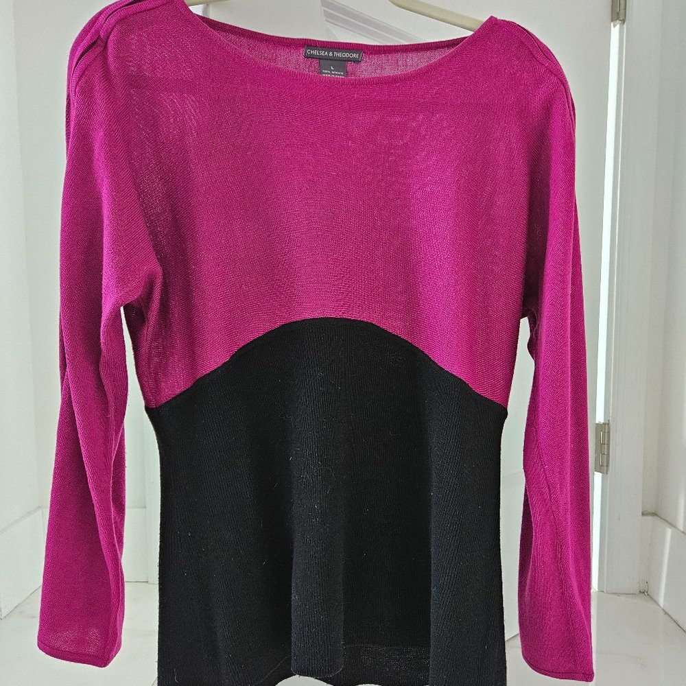Black and Purple Sweater with zipper sleeves Chelsea & Theodore size L